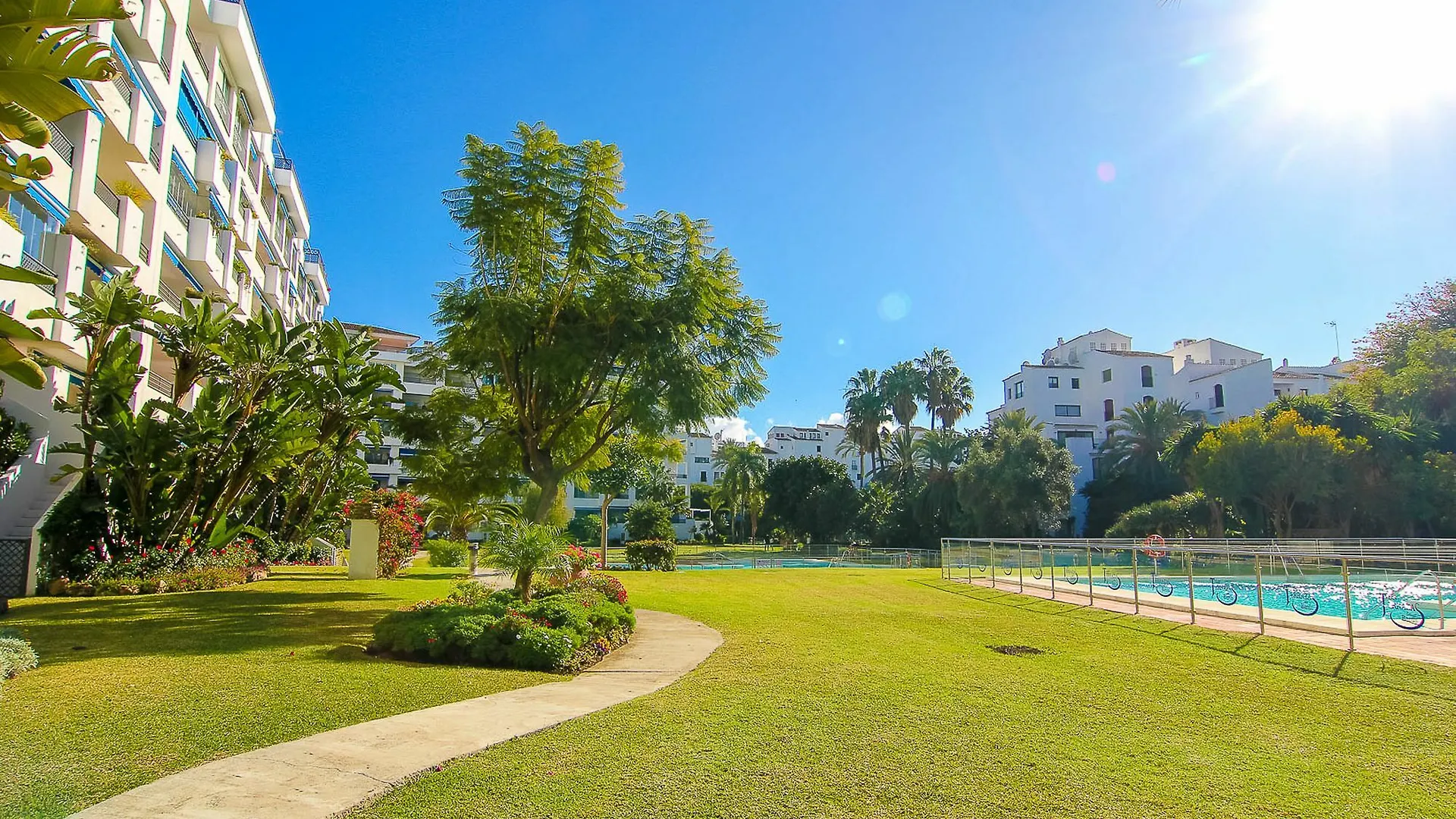 Oleholidays Apartamento Jardines Del Puerto Marbella 0*,